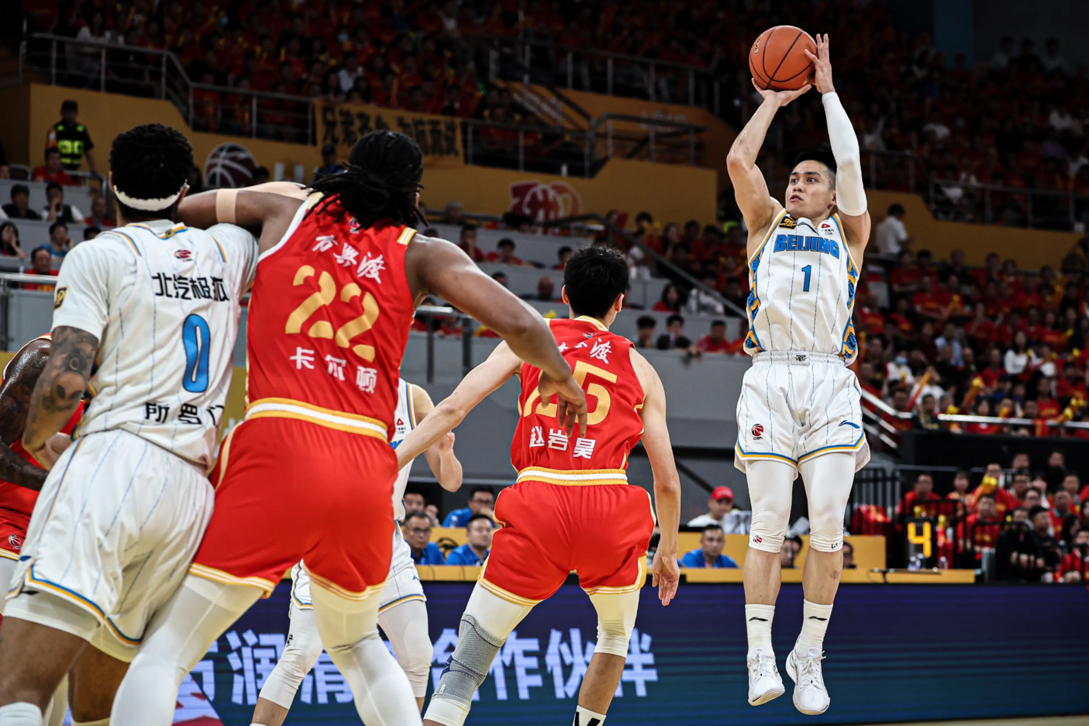 今晚广厦男篮复出首秀：NBA总决赛节点到来；引发热议；团队化学反应显著